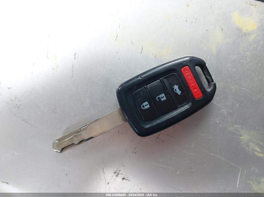 2015 HONDA ACCORD VIN: 1HGCR2F32FA056817