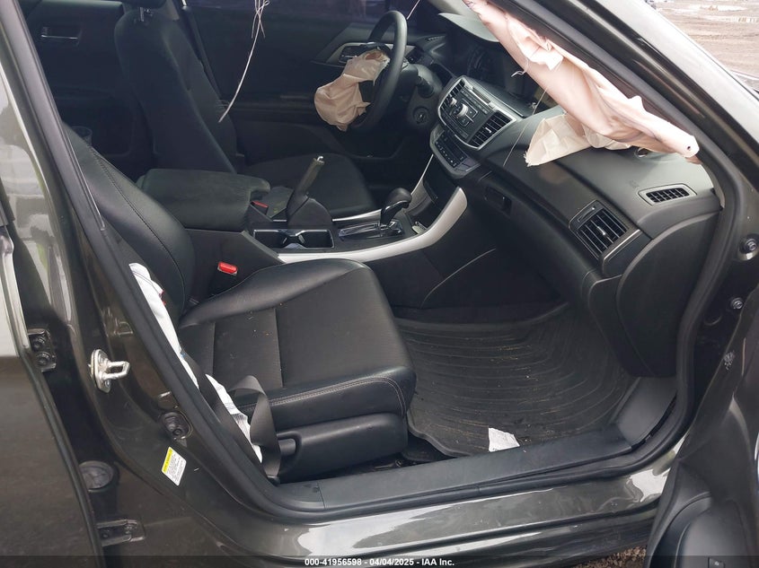 2015 HONDA ACCORD VIN: 1HGCR2F32FA056817