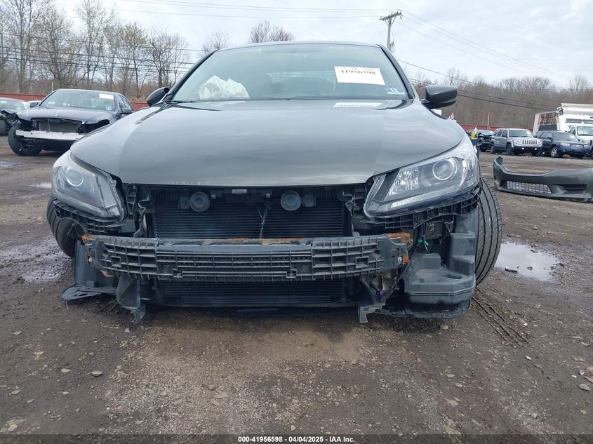 2015 HONDA ACCORD VIN: 1HGCR2F32FA056817