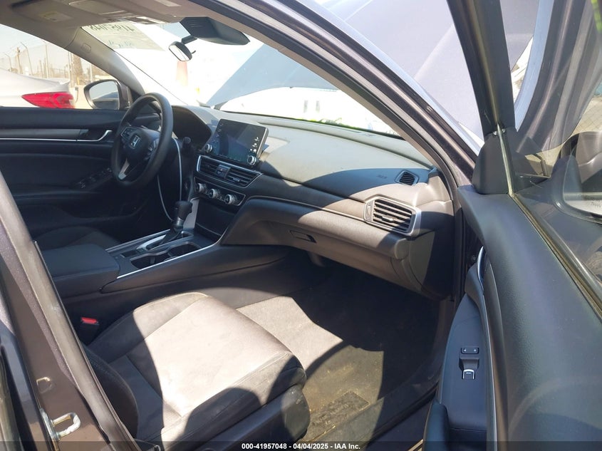 VIN 1HGCV1F18KA169833 2019 HONDA ACCORD LX