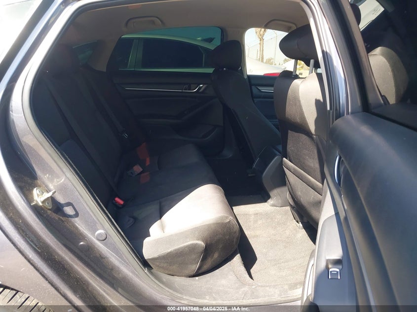 2019 HONDA ACCORD VIN: 1HGCV1F18KA169833
