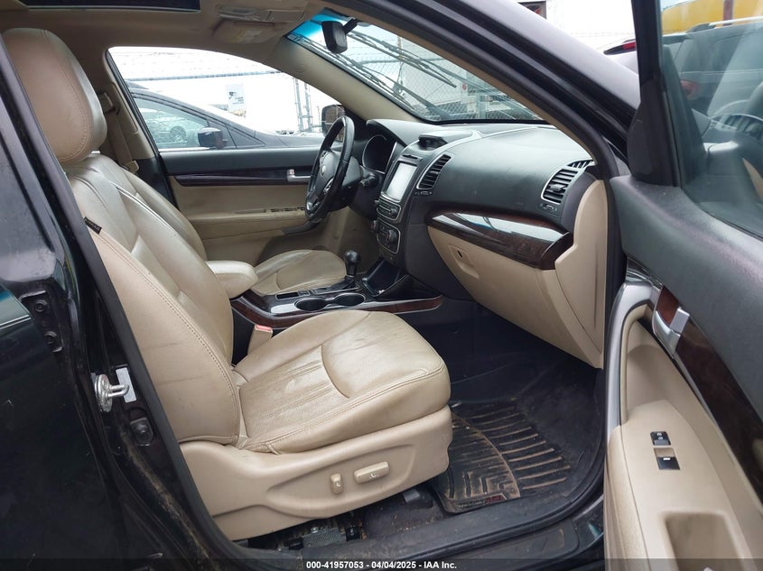 2014 KIA SORENTO VIN: 5XYKU4A7XEG470294