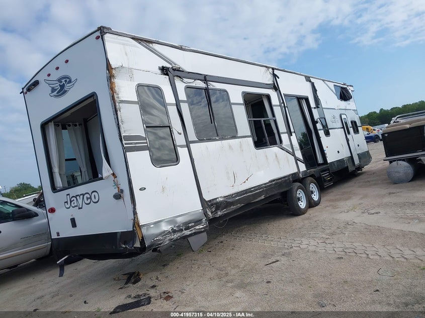 2025 JAYCO JAYFL184BH(VIN: 1UJBC0BV1F11N0107