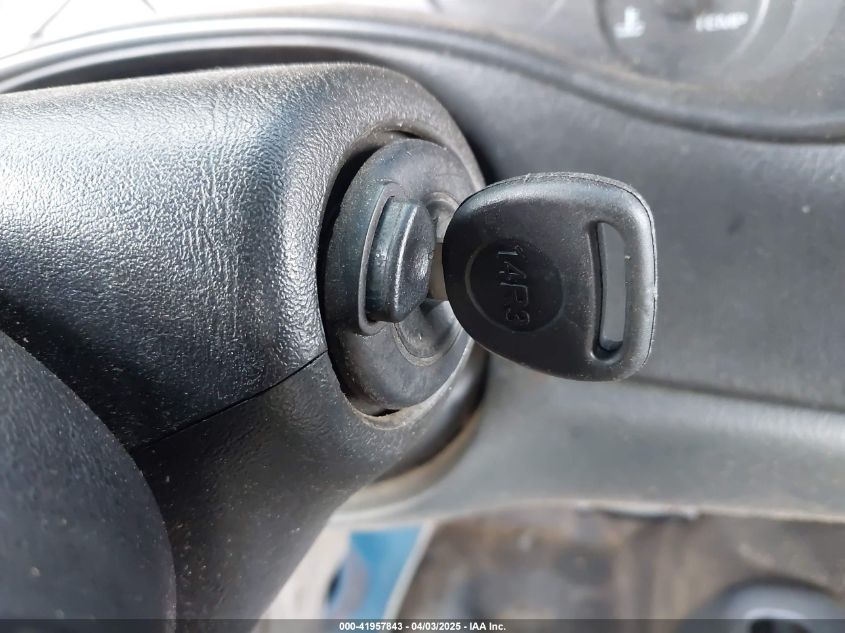 2002 Chevrolet Silverado 1500 VIN: 1GCEK14V92Z253764 Lot: 41957843