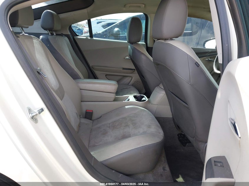 2013 CHEVROLET VOLT VIN: 1G1RB6E4XDU144257