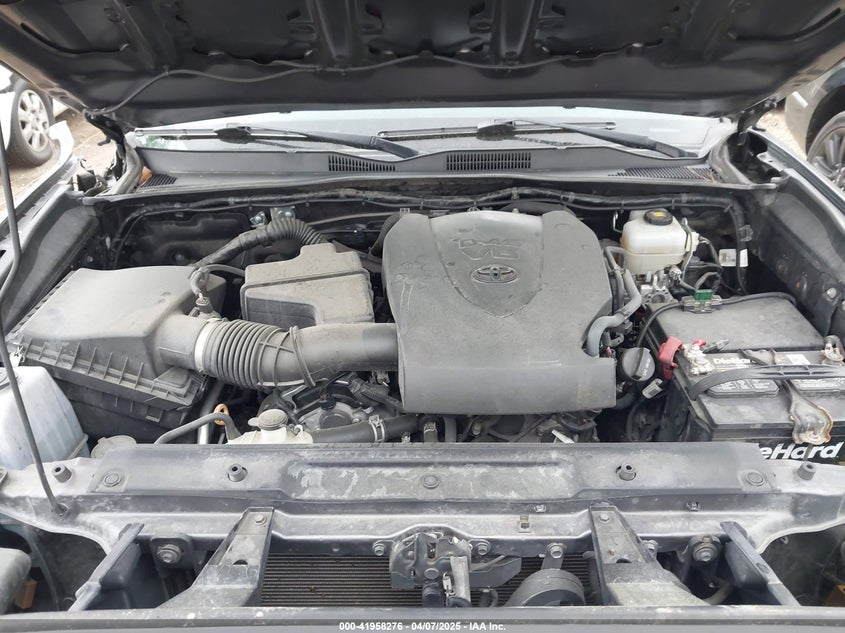 2019 TOYOTA TACOMA VIN: 5TFCZ5ANXKX211632