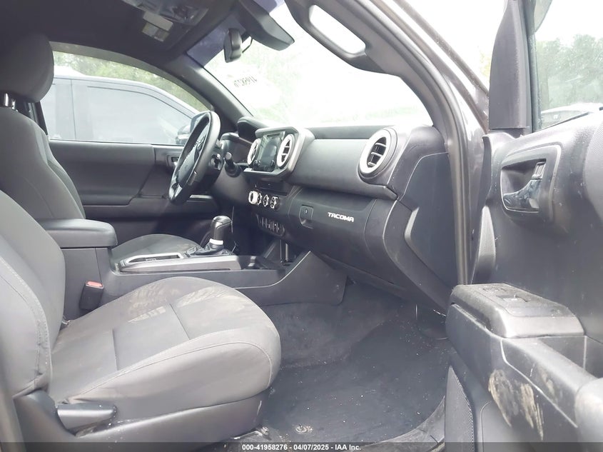 2019 TOYOTA TACOMA VIN: 5TFCZ5ANXKX211632