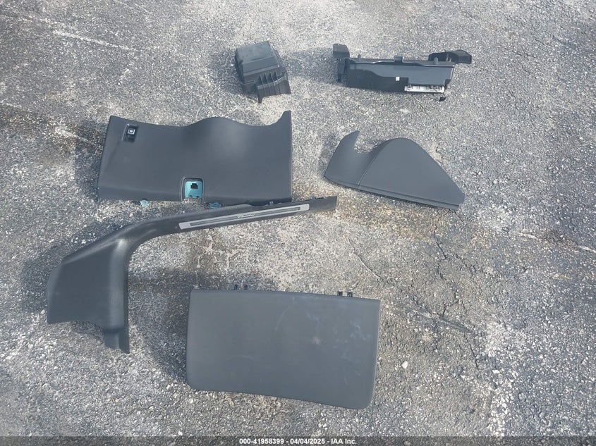 2019 CADILLAC ESCALADE PREMIUM LUXURY - 1GYS4CKJ4KR349398