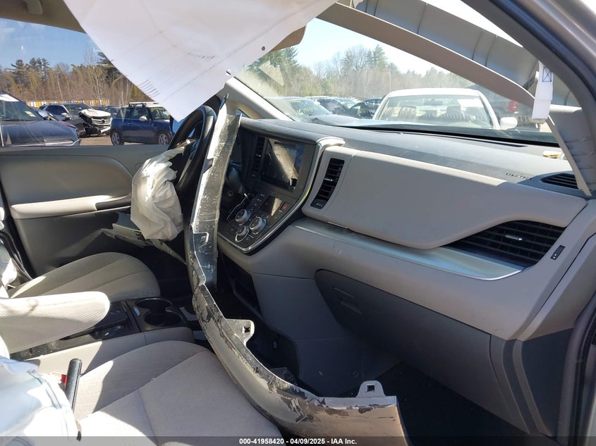 2016 TOYOTA SIENNA VIN: 5TDKK3DC6GS711315