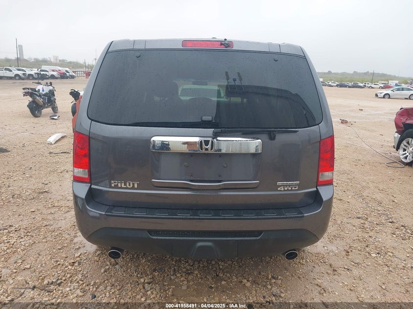 2015 HONDA PILOT VIN: 5FNYF4H39FB055130