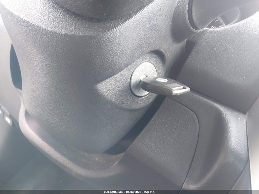 2019 NISSAN VERSA VIN: 3N1CN7AP5KL863761