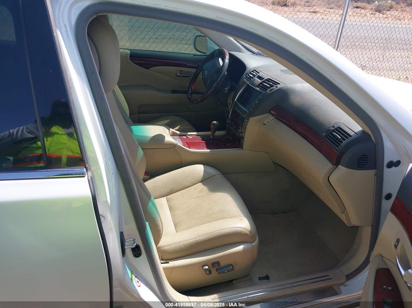 2007 LEXUS LS 460 VIN: JTHBL46F275017817