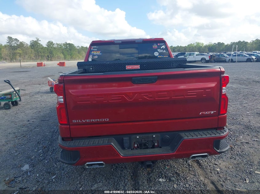 2022 CHEVROLET SILVERADO 1500 4WD  SHORT BED RST - 1GCUDEETXNZ561489