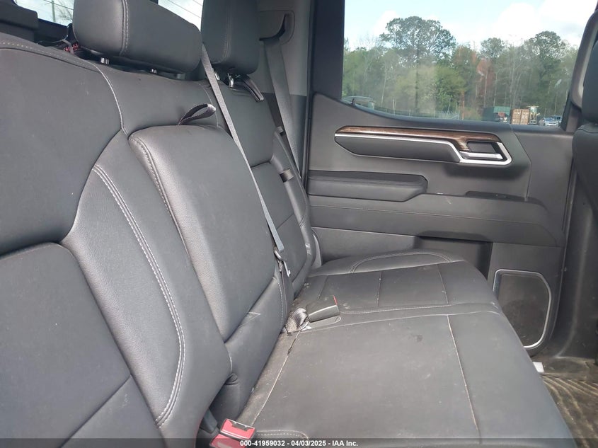 2022 CHEVROLET SILVERADO 1500 4WD  SHORT BED RST - 1GCUDEETXNZ561489