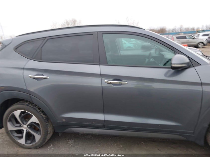 2016 HYUNDAI TUCSON LIMITED - KM8J3CA20GU120571