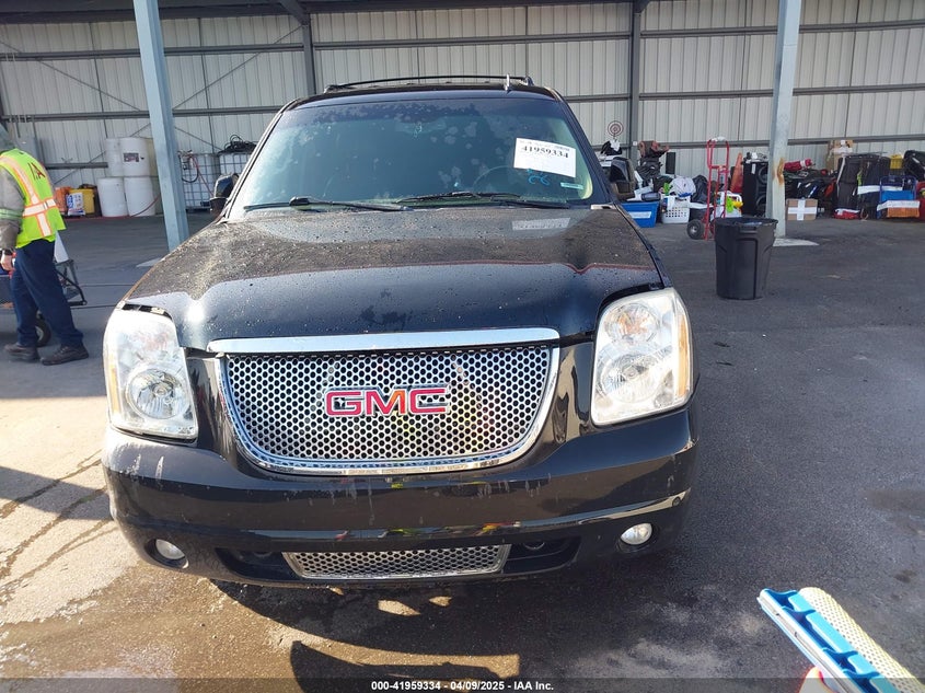 2013 GMC YUKON DENALI - 1GKS2EEF6DR251494