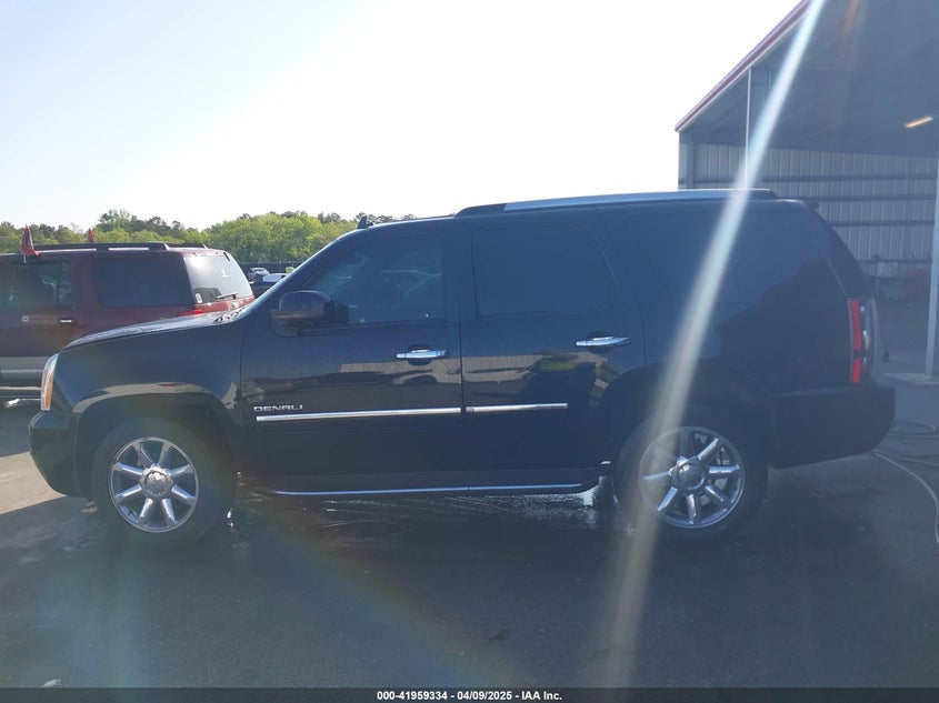2013 GMC YUKON DENALI - 1GKS2EEF6DR251494
