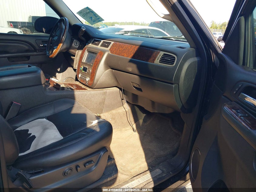 2013 GMC YUKON DENALI - 1GKS2EEF6DR251494