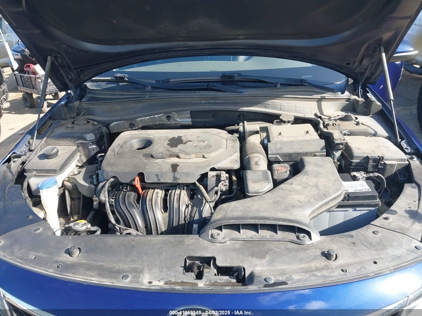 2019 KIA OPTIMA VIN: 5XXGT4L34KG296578