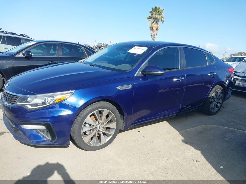 2019 KIA OPTIMA VIN: 5XXGT4L34KG296578