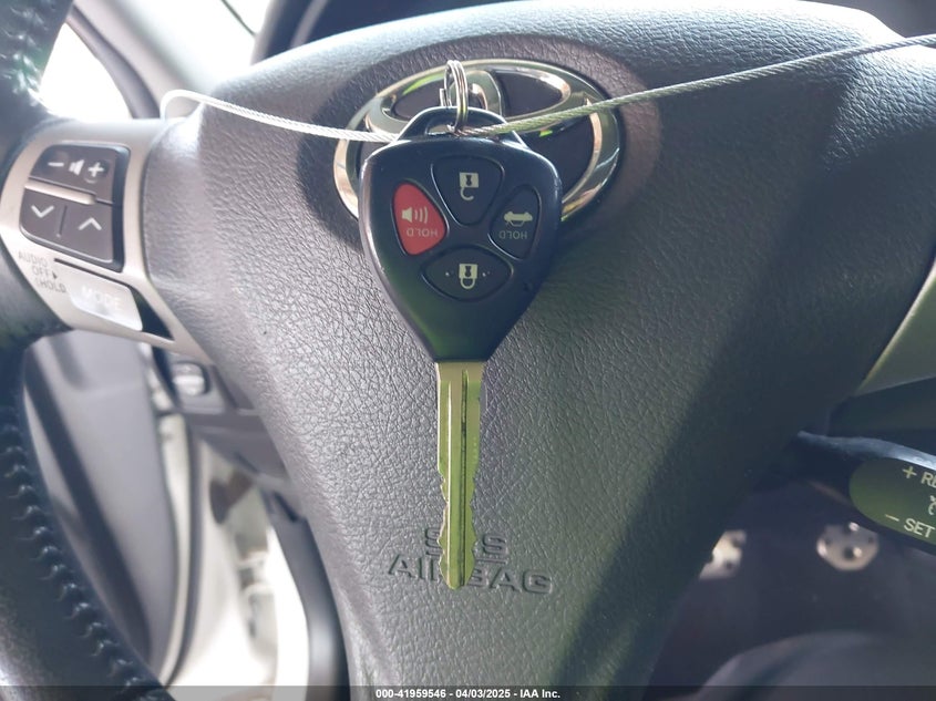 2011 TOYOTA CAMRY VIN: 4T1BF3EK5BU744073