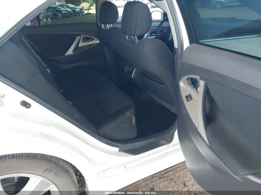 2011 TOYOTA CAMRY VIN: 4T1BF3EK5BU744073