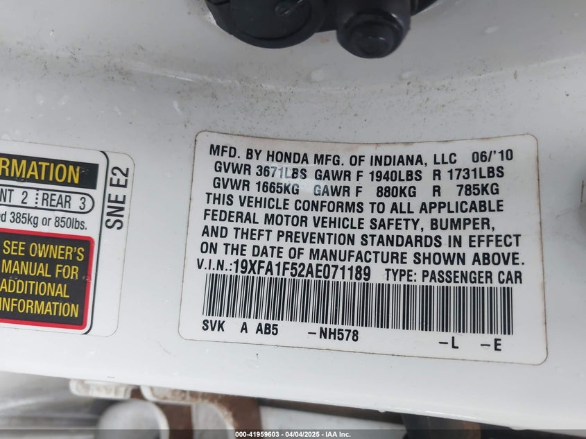 2010 HONDA CIVIC VIN: 19XFA1F52AE071189