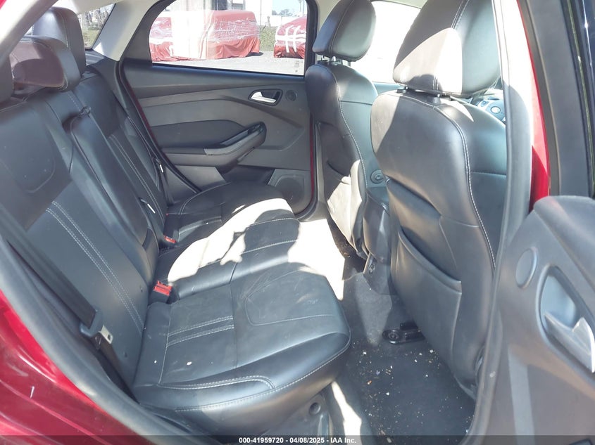 2014 FORD FOCUS VIN: 1FADP3J2XEL247827