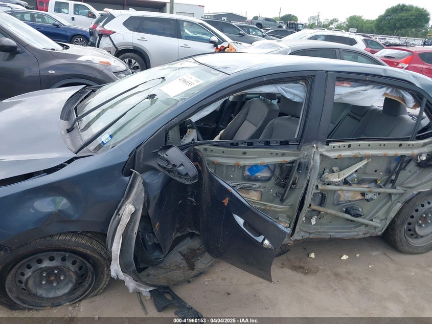 2015 TOYOTA COROLLA LE - 2T1BURHE2FC410069