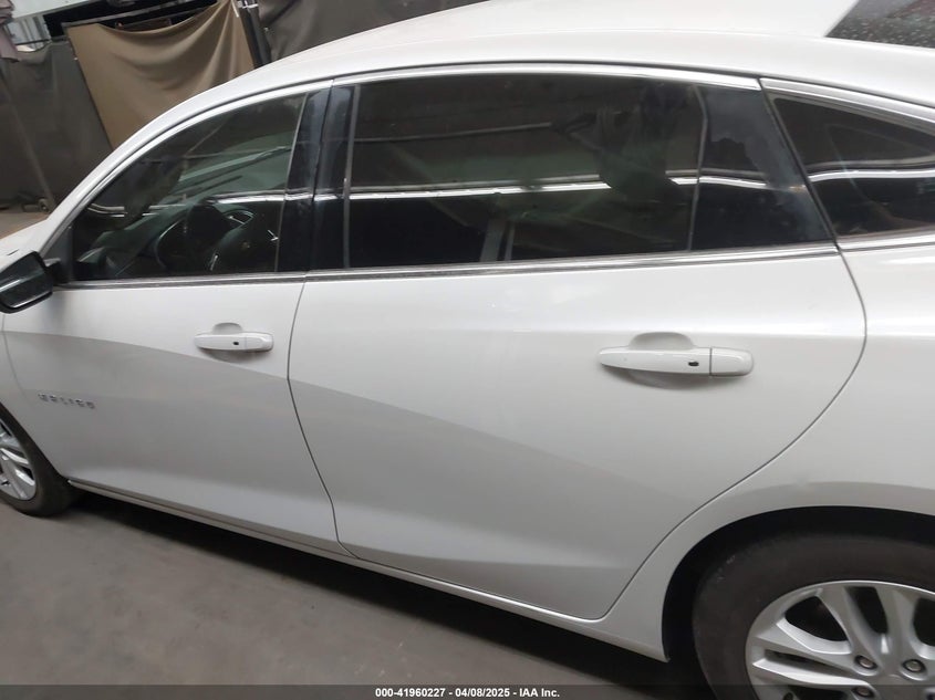 2016 CHEVROLET MALIBU VIN: 1G1ZE5ST1GF203752