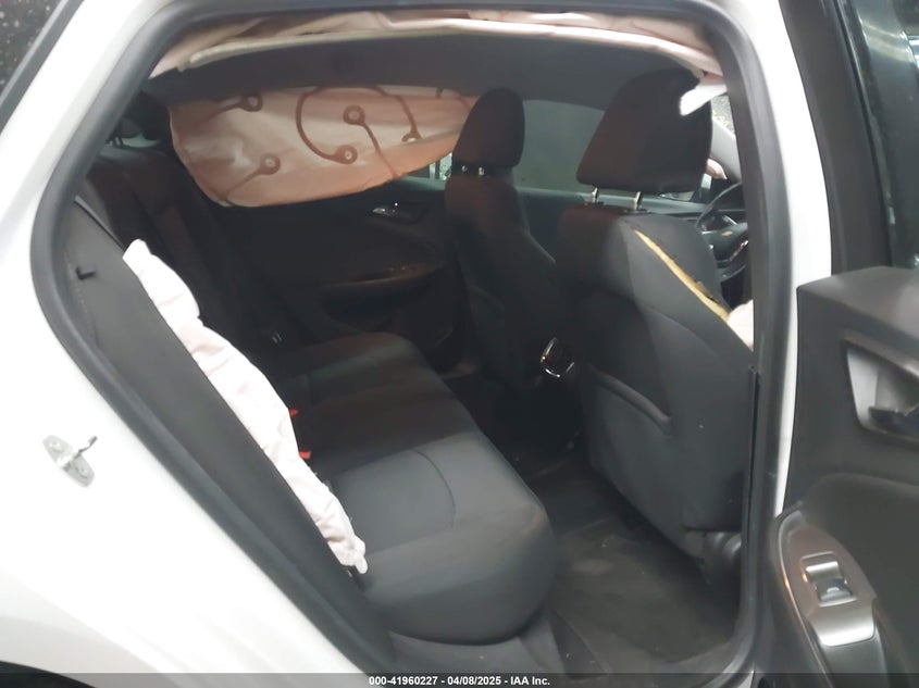 2016 CHEVROLET MALIBU VIN: 1G1ZE5ST1GF203752
