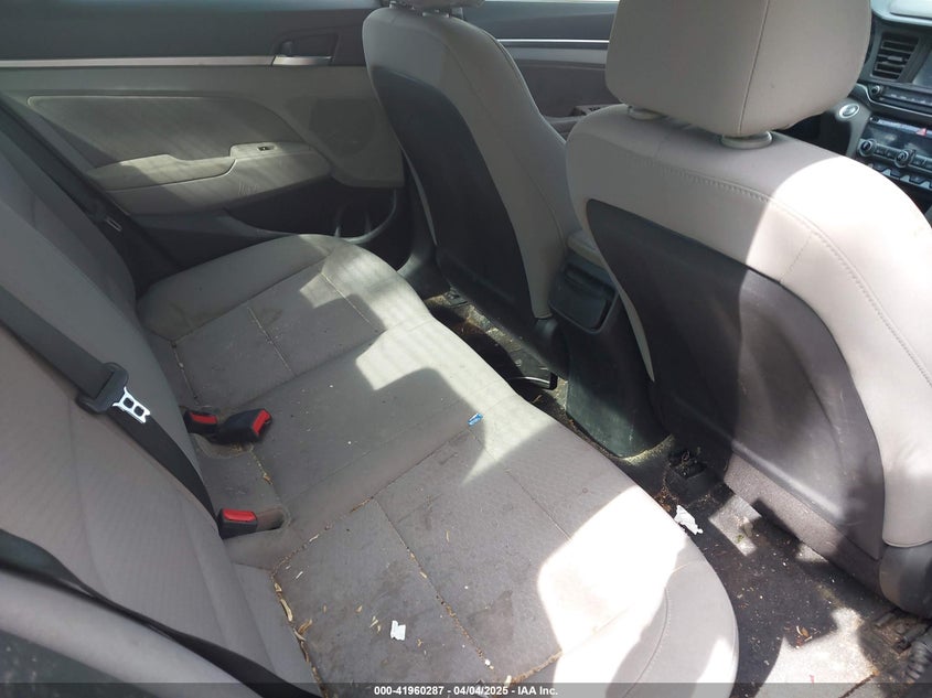 2020 HYUNDAI ELANTRA VIN: 5NPD84LF1LH499349