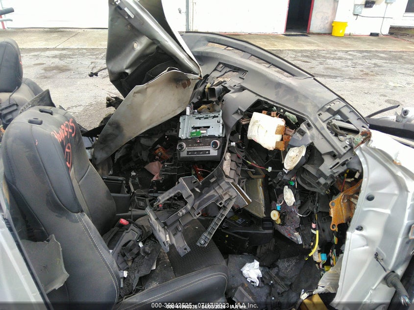 2014 TOYOTA CAMRY SE - 4T1BF1FK9EU370946