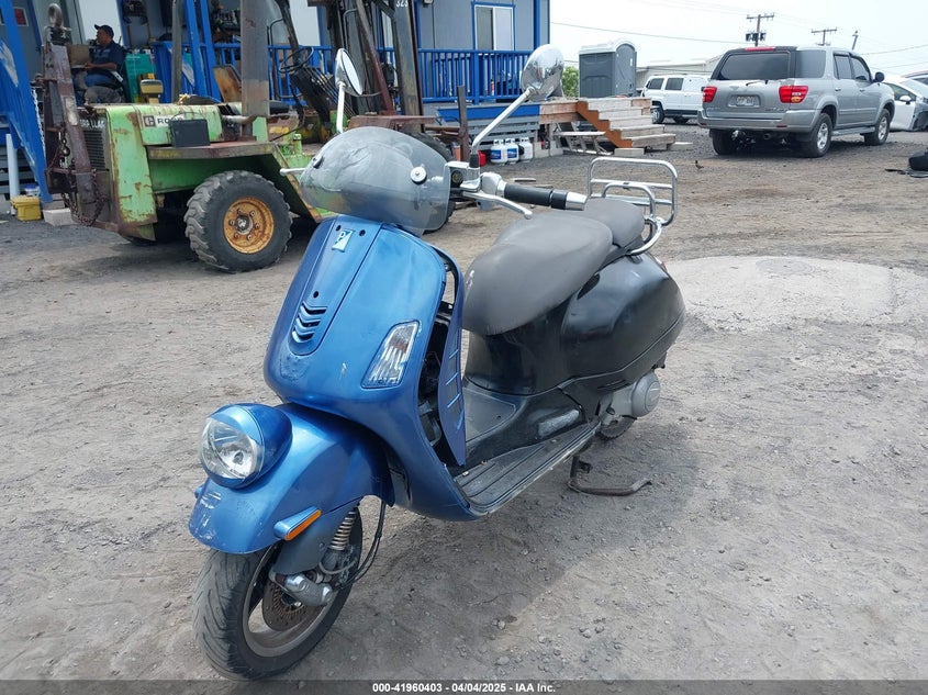 2016 VESPA GTS auction photo 2