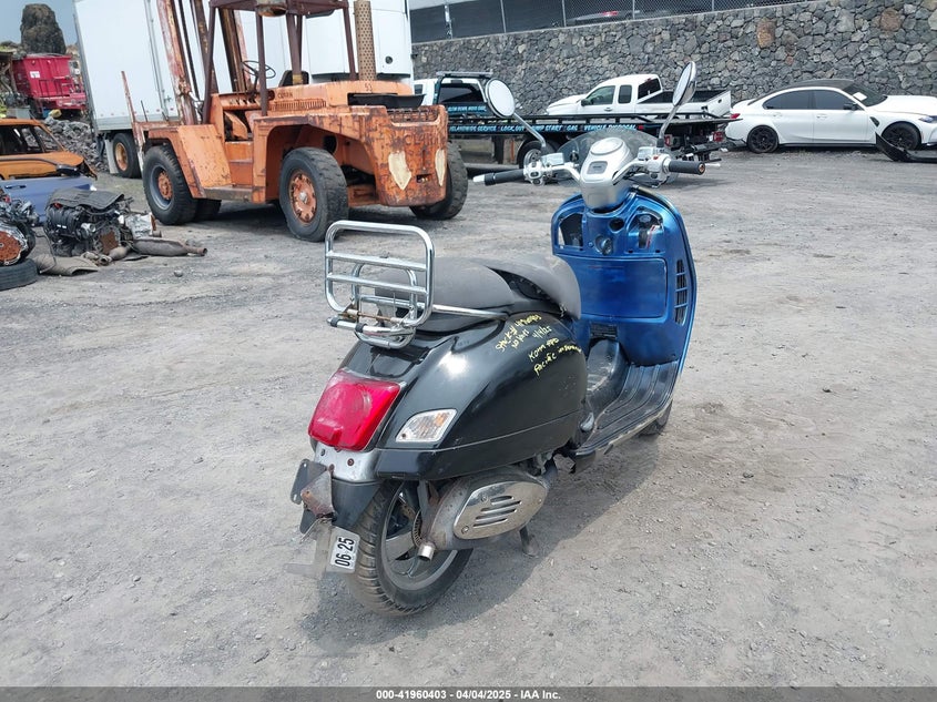 2016 VESPA GTS auction photo 4
