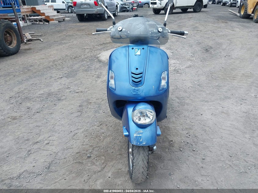 2016 VESPA GTS auction photo 5
