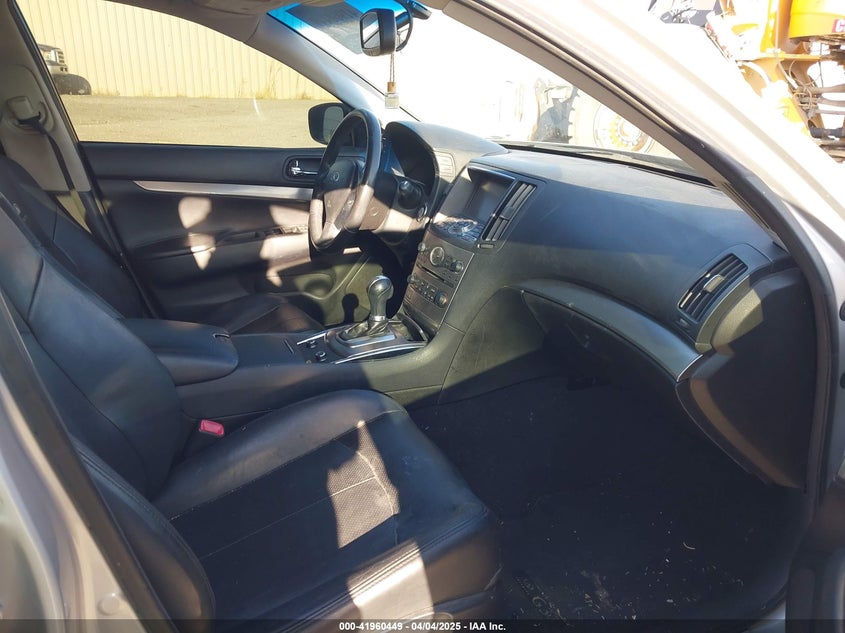 2013 INFINITI G37 JOURNEY - JN1CV6AP5DM305931