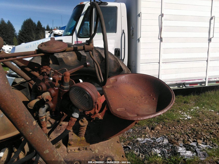 1942 International Tractor VIN: FBH115366 Lot: 41960861