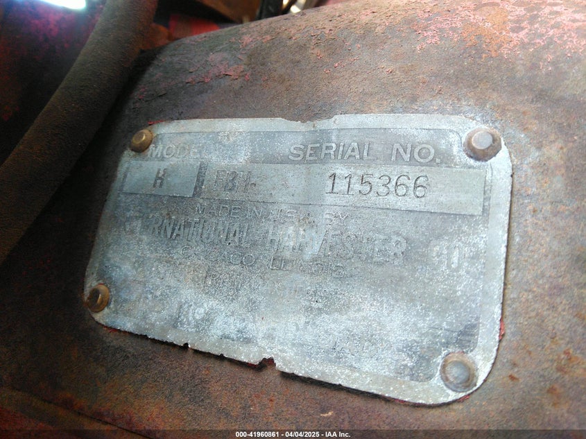 1942 International Tractor VIN: FBH115366 Lot: 41960861