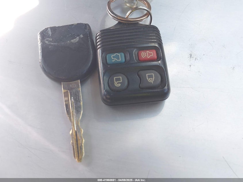 2009 FORD FOCUS VIN: 1FAHP35N99W225537