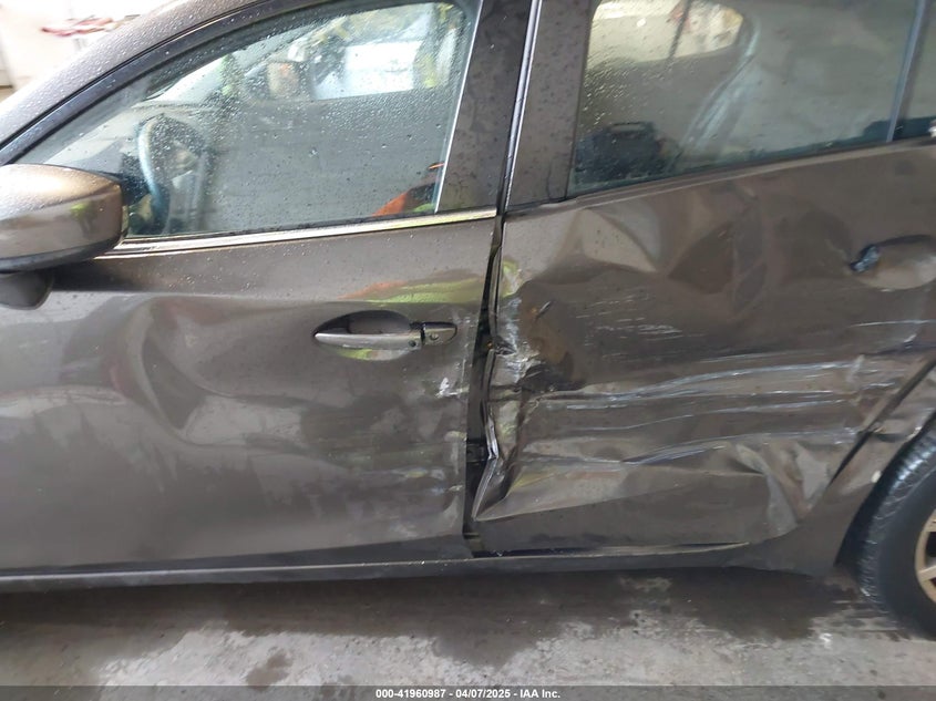 2015 MAZDA MAZDA3 VIN: JM1BM1M70F1222597