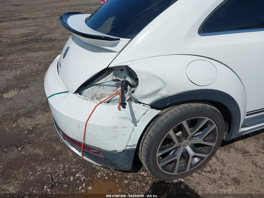 2016 VOLKSWAGEN BEETLE 1.8T DUNE - 3VWS17AT5GM621195