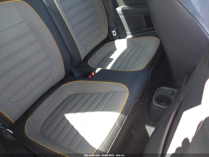 2016 VOLKSWAGEN BEETLE 1.8T DUNE - 3VWS17AT5GM621195