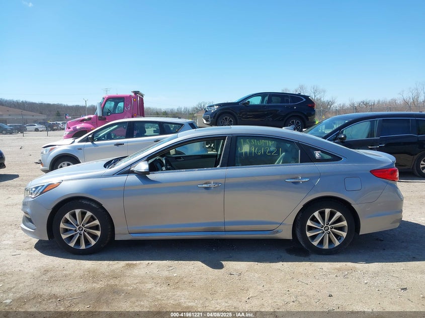 2016 HYUNDAI SONATA VIN: 5NPE34AF7GH329539