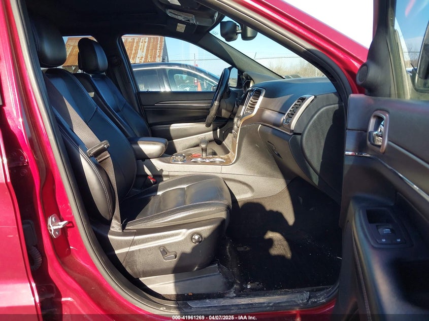 2015 JEEP GRAND CHEROKEE VIN: 1C4RJFBG5FC631822