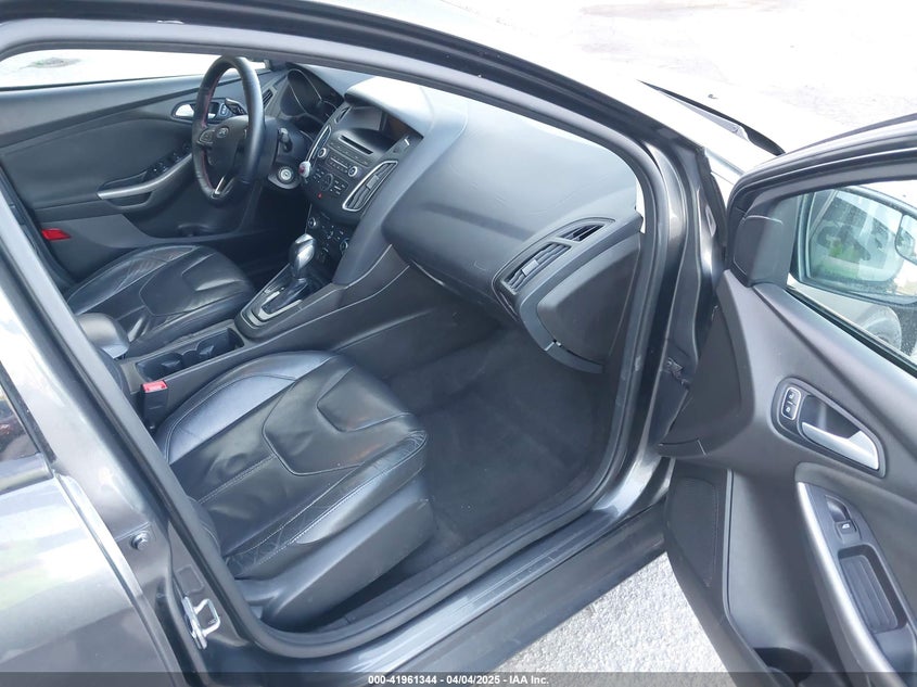 2016 FORD FOCUS SE - 1FADP3F21GL356625