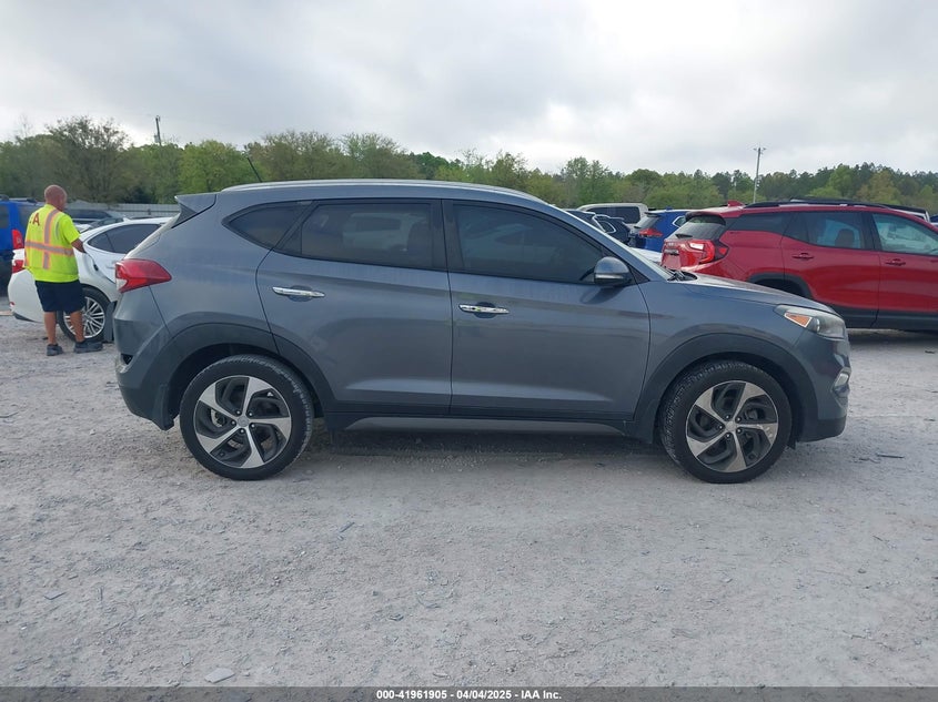 2016 HYUNDAI TUCSON VIN: KM8J33A27GU245096