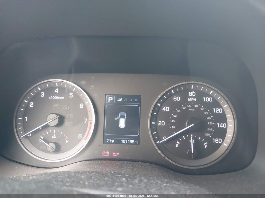 2016 HYUNDAI TUCSON VIN: KM8J33A27GU245096