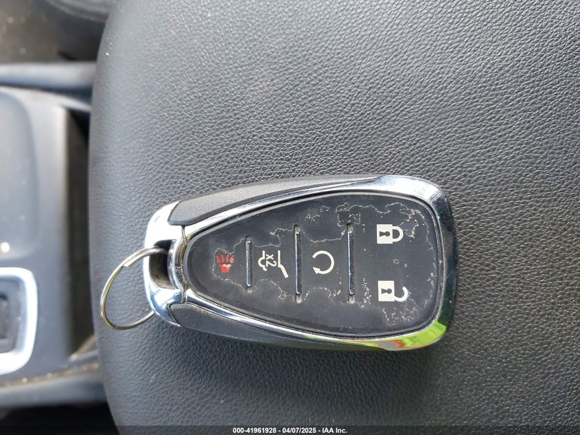 2019 CHEVROLET EQUINOX VIN: 3GNAXUEV5KL214037