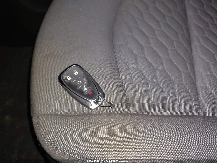 2019 CHEVROLET EQUINOX VIN: 2GNAXVEX9K6200704
